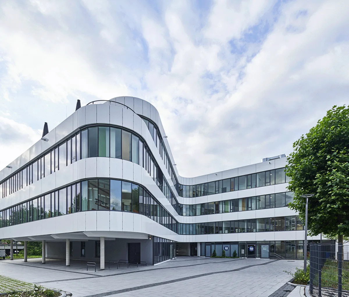 Gebäude der B-A-D Gesundheitsvorsorge und Sicherheitstechnik GmbH in Bonn.